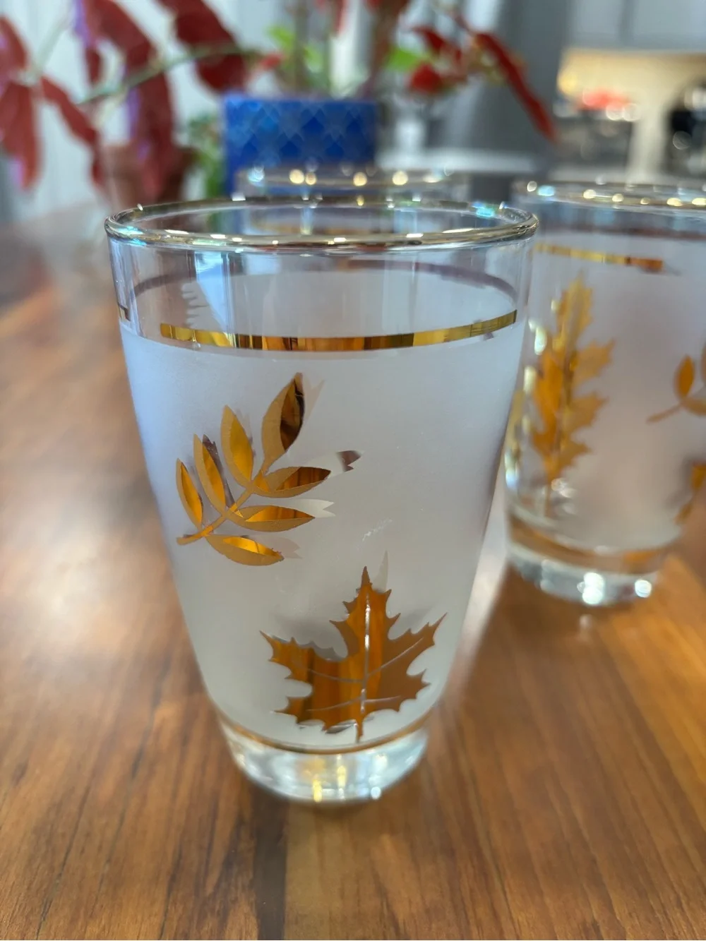 Vintage MCM Libbey Golden Foliage Frosted Pitcher & Glass Barware Set
